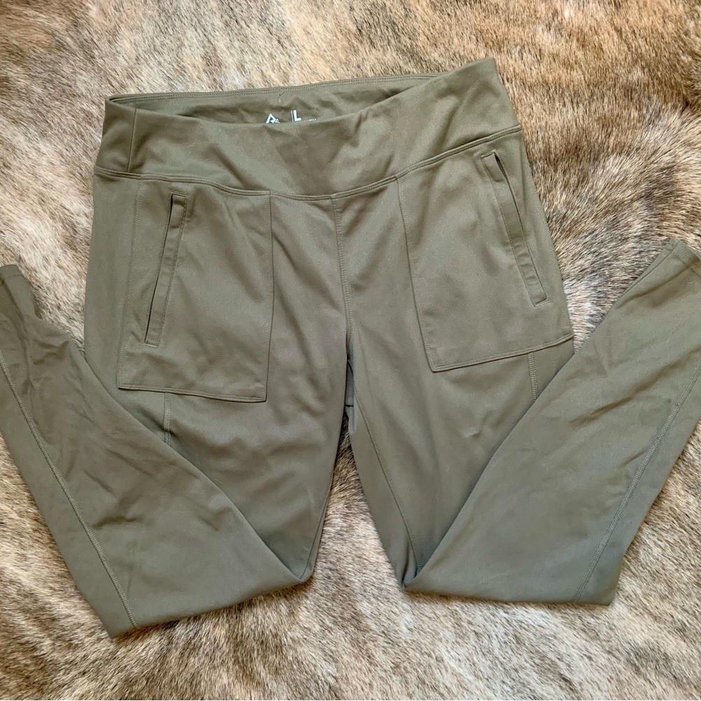 Ridgecut Toughwear - Olive Green Leggings with Pockets